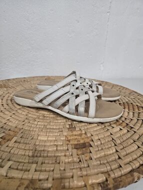 Clarks Metallic Gold Ivory Comfort Sandals